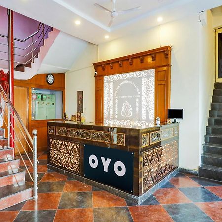 Super Collection O 77115 Vaishnavi Palace ไฮเดอราบัด ภายนอก รูปภาพ